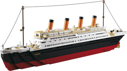 Titanic (Large Model) Building Brick Kit with Jack and Rose Figures (1012 Pcs)