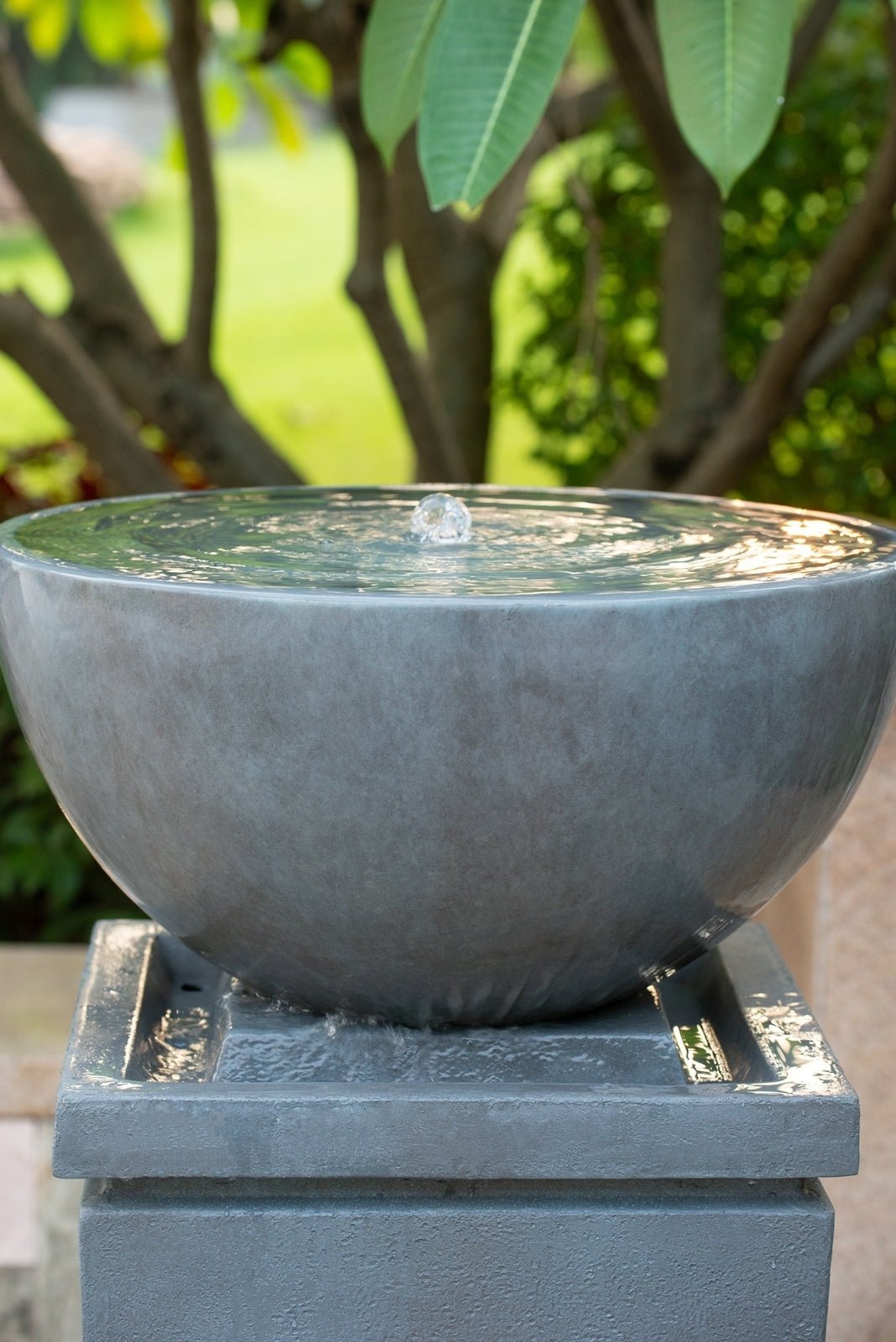 44.5" Polyresin Gray Zen Bowl Water Fountain, Outdoor Bird Feeder /Bath Fountains, Relaxing Water Feature for Garden Lawn Backyard Porch - US Stores