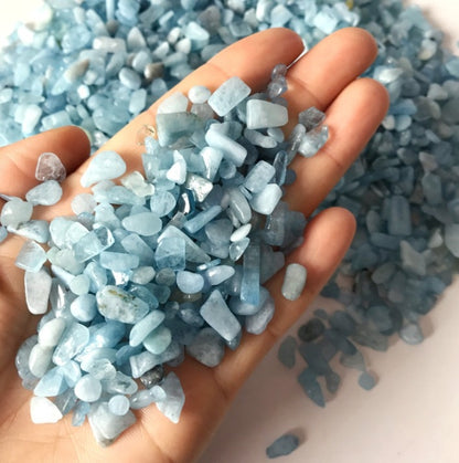 AZ Trading & Import Aquamarine Tumbled Chips Stone (1 Pound)